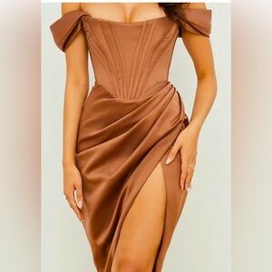 Beautiful Bronze sexy dress size large with zipper in the back &  in front slit